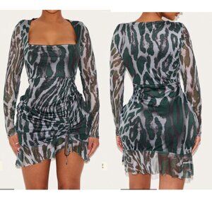 PrettyLittleThing Shape NWT Green Abstract Print Mesh Long Sleeve Ruched Side!